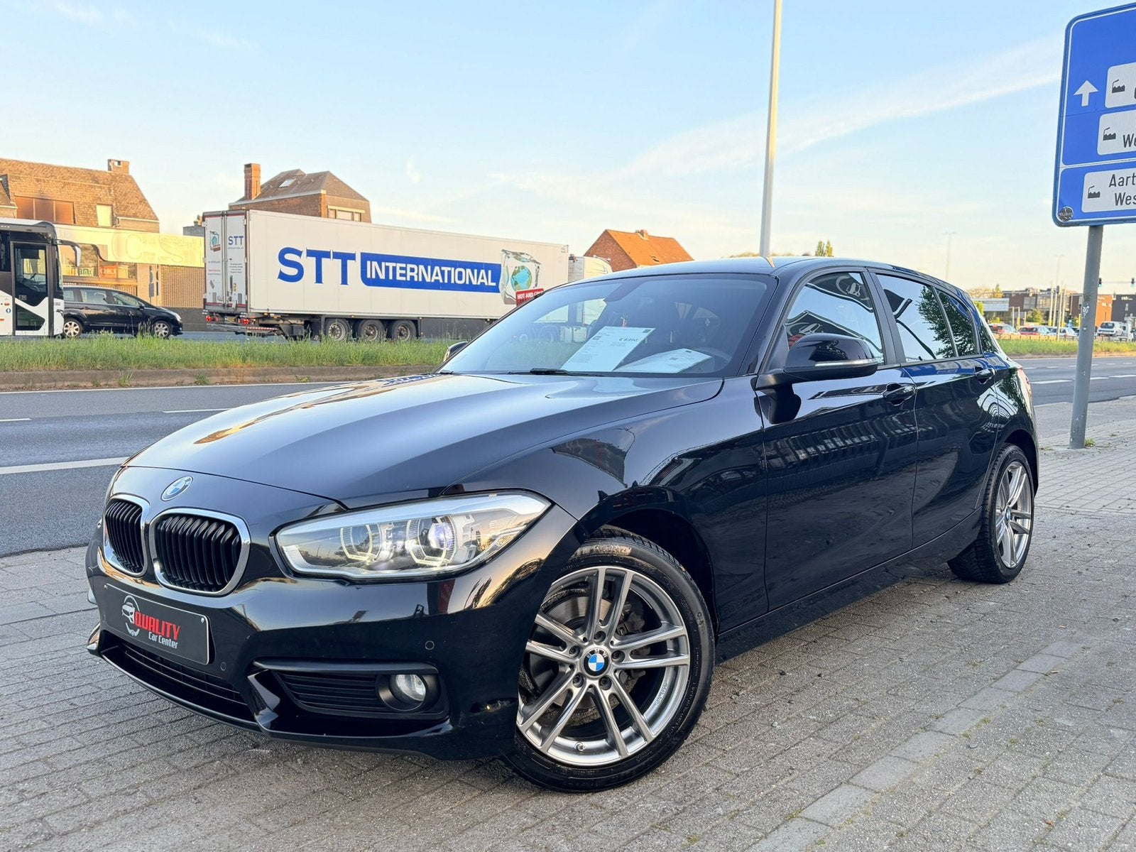 Bmw 116i Sport 2015 141dkm Xenon Pdc Navi Euro6b Full Option, Autos, BMW, Essai à domicile, Achat, Euro 6, Entreprise