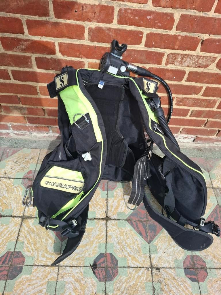 Scubapro master BCD maat XL met AIR-2, Sport en Fitness, Golf, Ophalen
