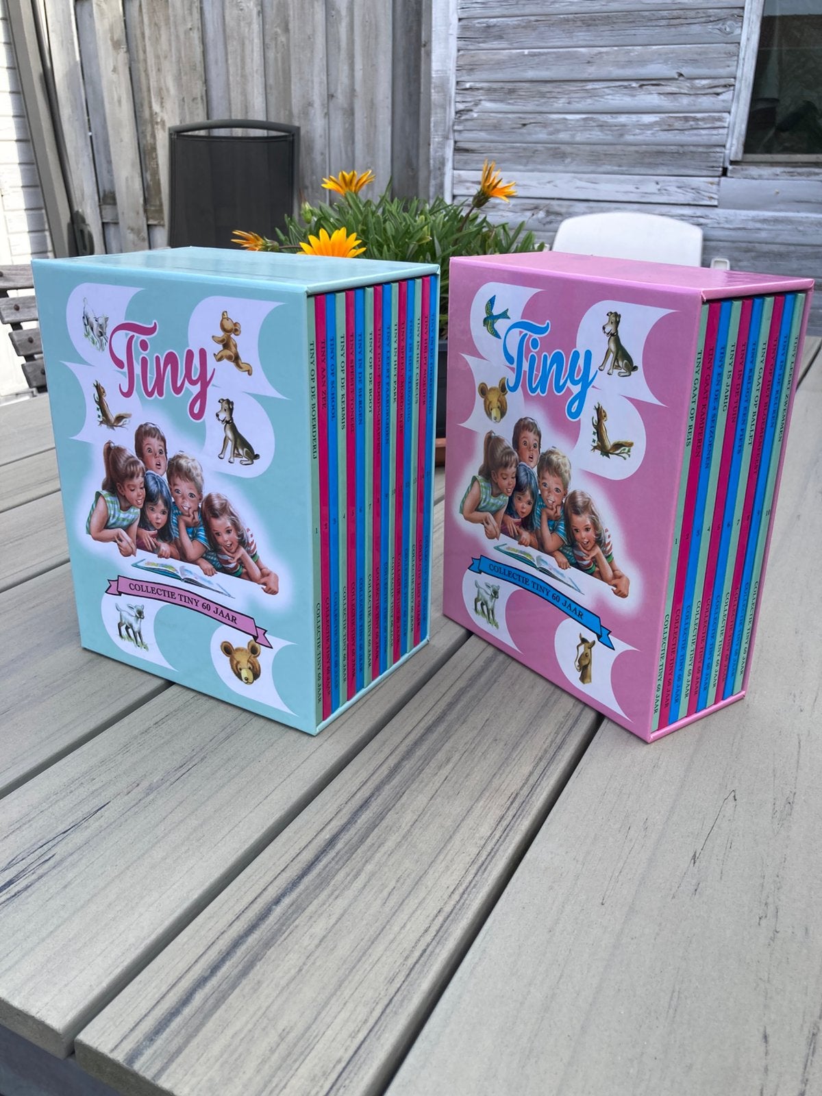 2 collectieboxen 60 jaar Tiny (10 en 15 stuks), Ophalen, Zo goed als nieuw
