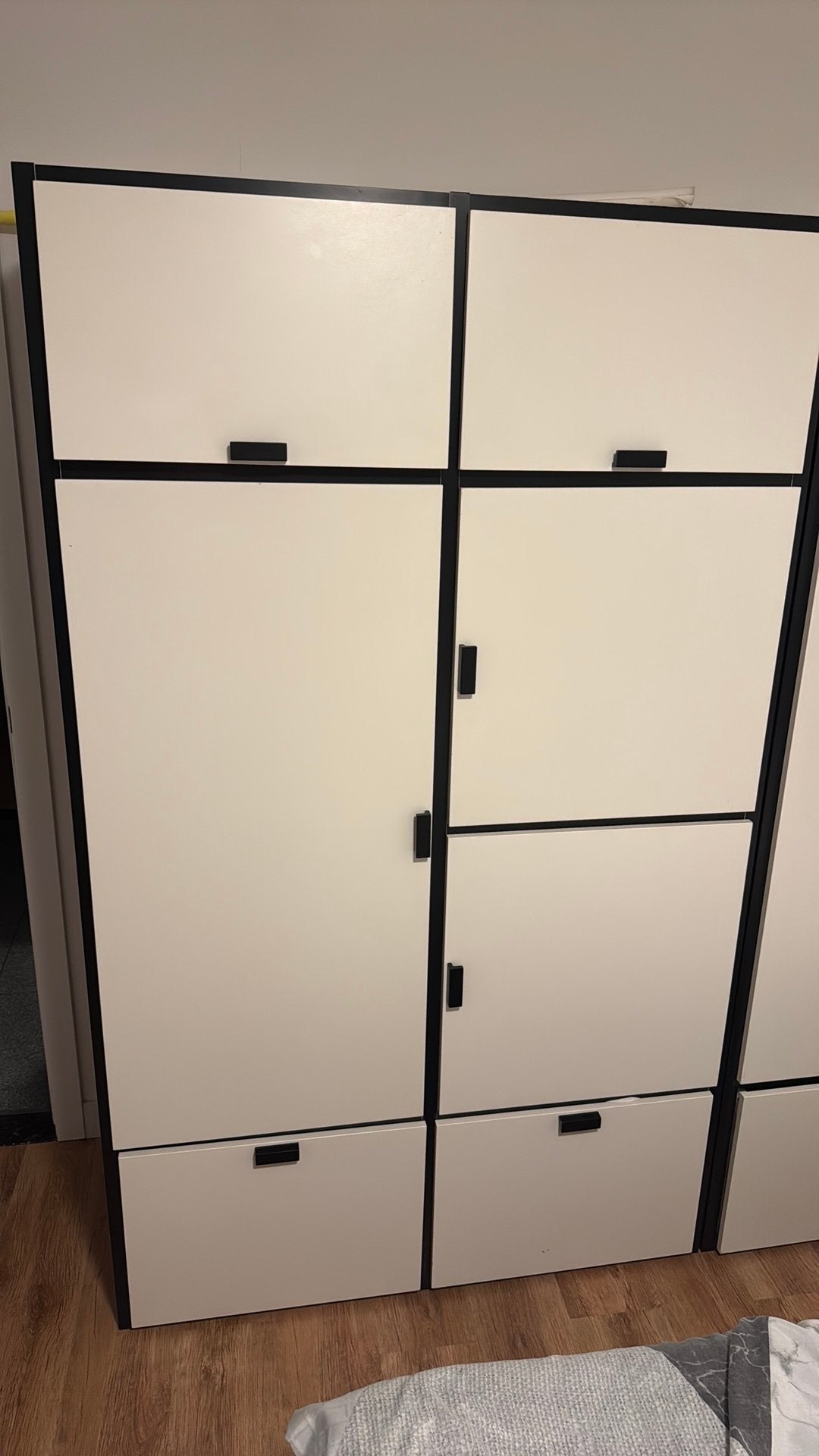 Ikea Kleerkast gratis af te halen ivm verhuis, Ophalen, Zo goed als nieuw