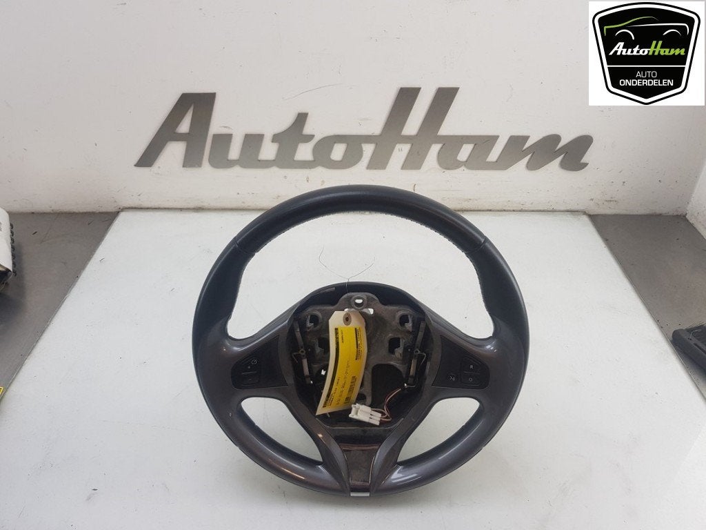 VOLANT DIRECTION Clio IV (5R) (|484002339R|6224690|), Renault, Utilisé, Peter-Huppertz-Straße 5
51063  Köln, DE, Dialog.deutschland@renault.de
