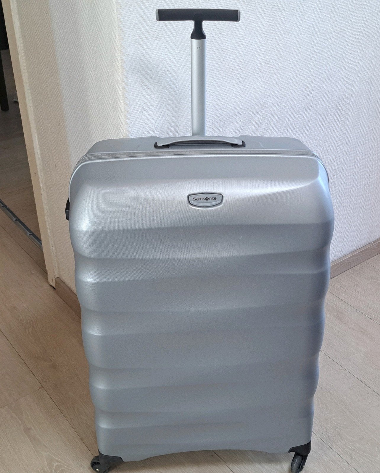 samsonite modèle spinner grande valise trolley légère 75/45, Enlèvement, Comme neuf