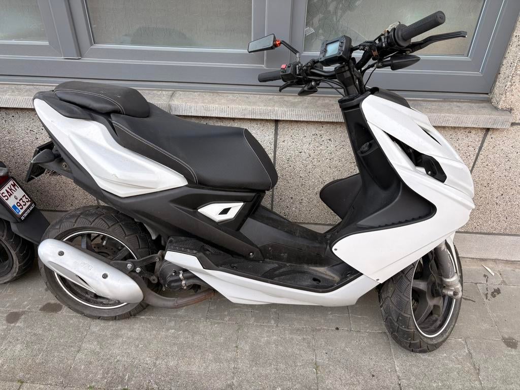 MBK nitro, Fietsen en Brommers, Scooters | Yamaha, Gebruikt, Aerox, Klasse A (25 km/u), Tweetakt, Ophalen