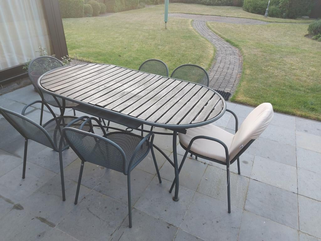 Tuintafel met 6 stoelen voorzien van een kussentje, Ophalen