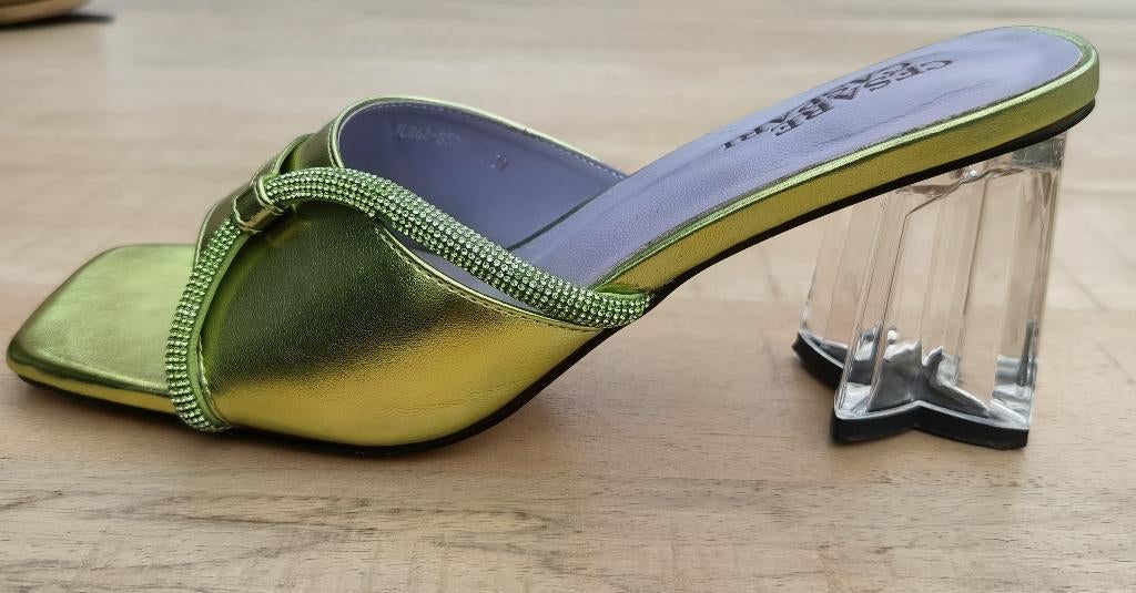 Muiltjes, Ophalen, Cesare Gaspari, Sandalen of Muiltjes, Zo goed als nieuw