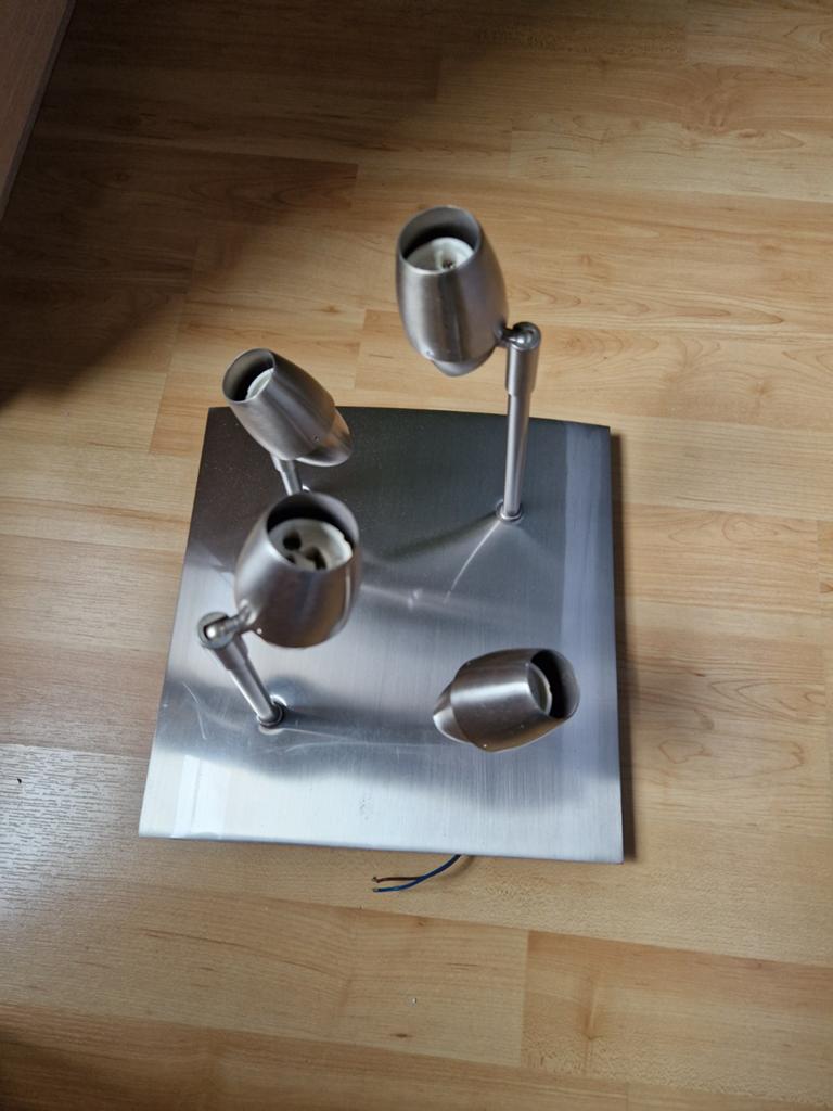 Moderne spot met 4 lichtpunten, Ophalen