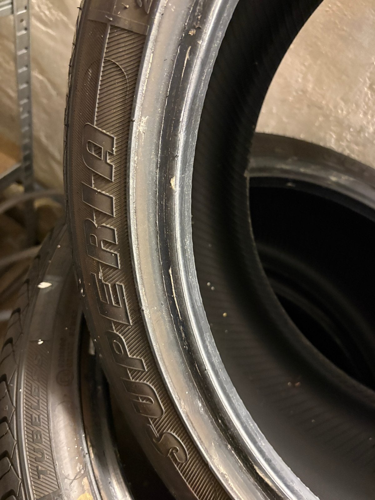 SUPERIA ECOBLUE UHP2 235/40 R19 96Y XL Zomer, Enlèvement