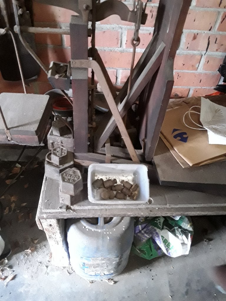 Weegschaal  oude, Ophalen