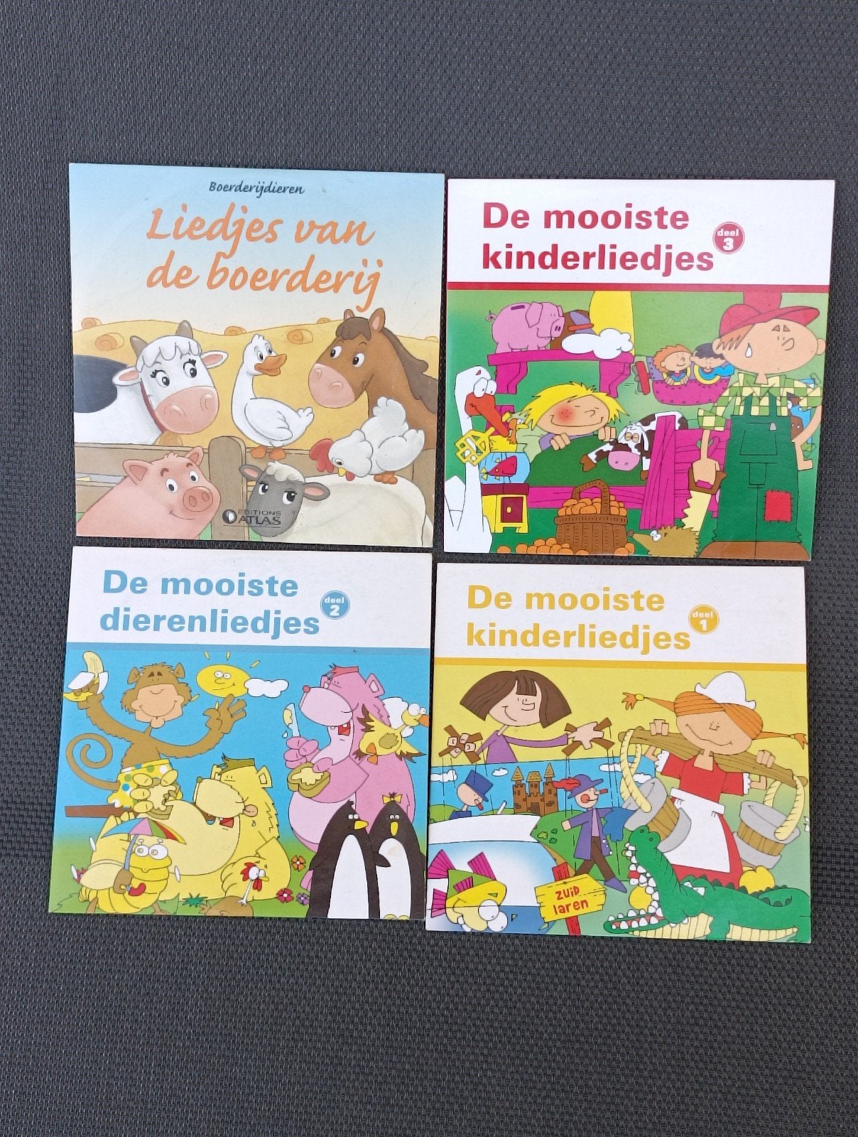 4 CD's met tientallen NL-talige kinderliedjes, Cd's en Dvd's, Ophalen of Verzenden, Zo goed als nieuw, Muziek, Tot 2 jaar
