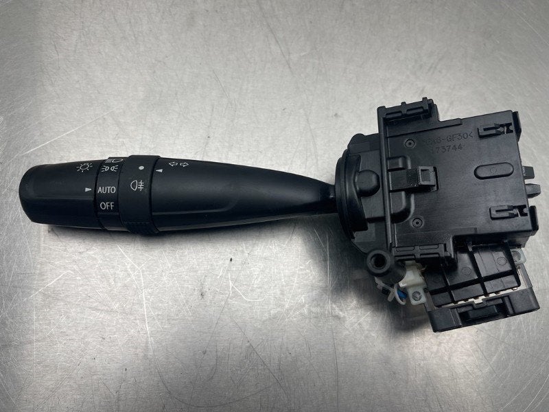 INTERRUPTEUR D'ECLAIRAGE Suzuki Vitara (LY / MY) (|173744|), Utilisé, Suzuki