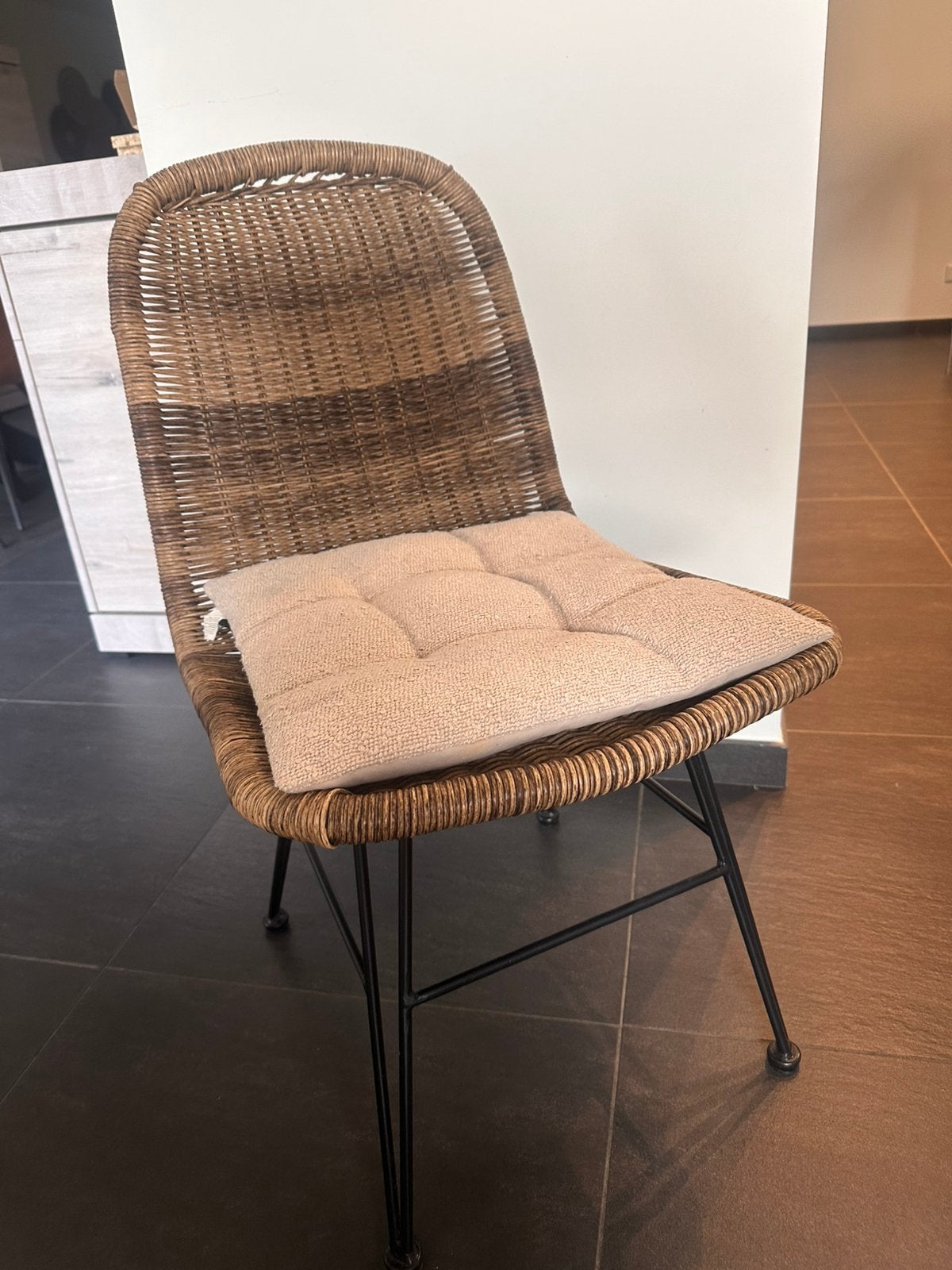 Eetkamerstoelen bruin rotan, Ophalen, Gebruikt, Bruin
