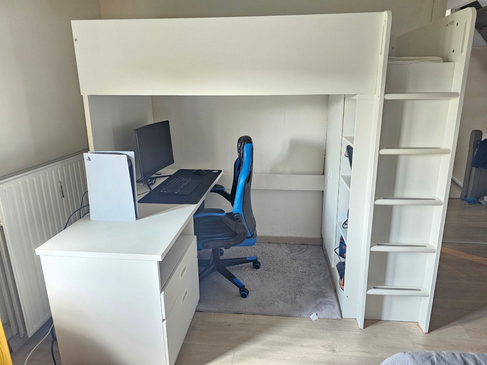 SMÅSTAD Ikea Hoogslaper, wit met bureau, Kinderen en Baby's, Kinderkamer | Stapelbedden en Hoogslapers, Ophalen, Zo goed als nieuw
