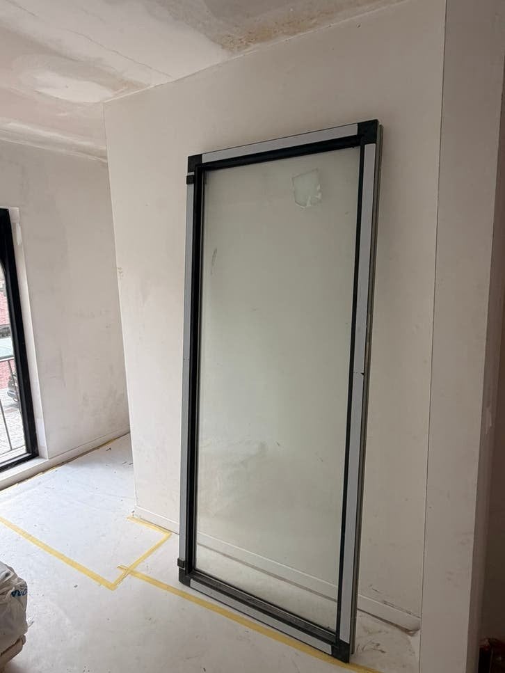 2x PVC raam, Doe-het-zelf en Bouw, Ophalen, Zo goed als nieuw