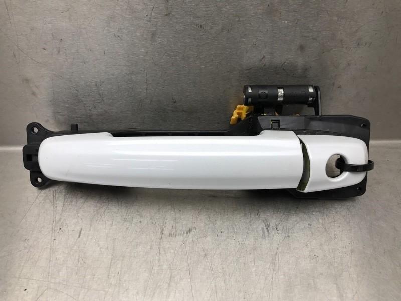 PORTIERGREEP BUITEN LINKS VOOR Suzuki Swift (ZA / ZC / ZD), Gebruikt, Voor, Suzuki