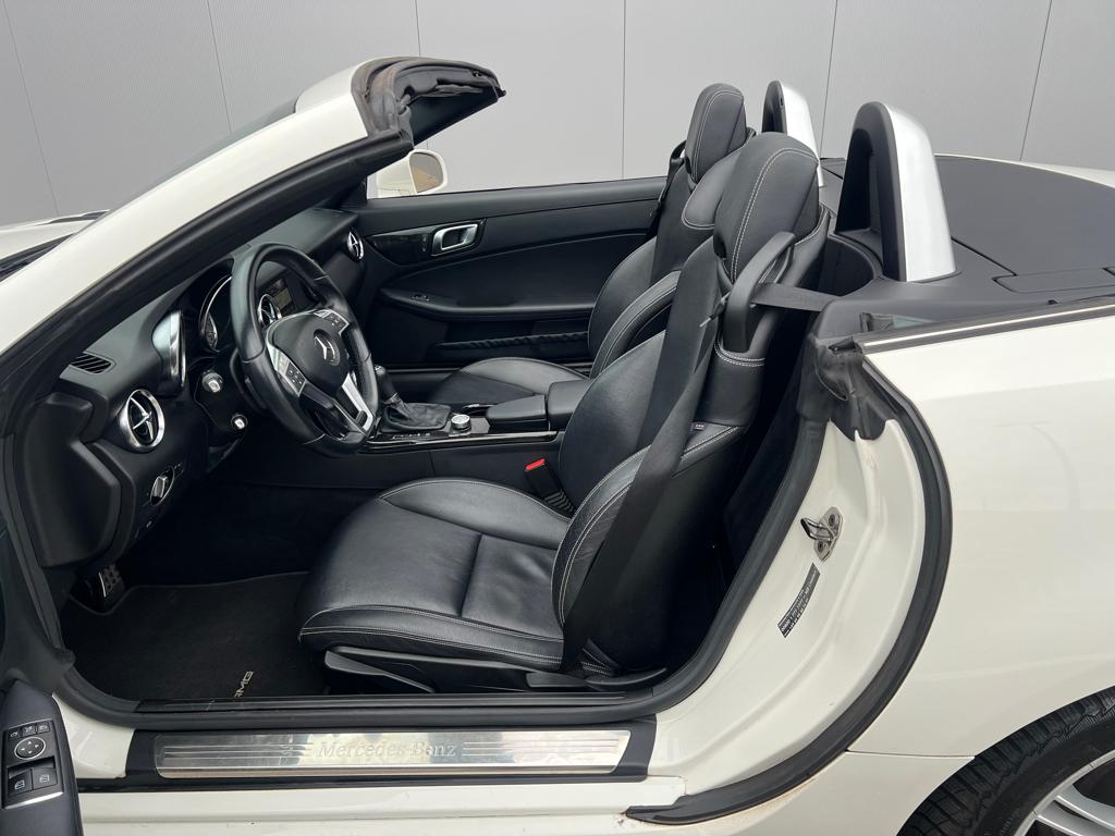 SLK 200  - Pack AMG -, Cuir, Achat, 135 kW, Entreprise