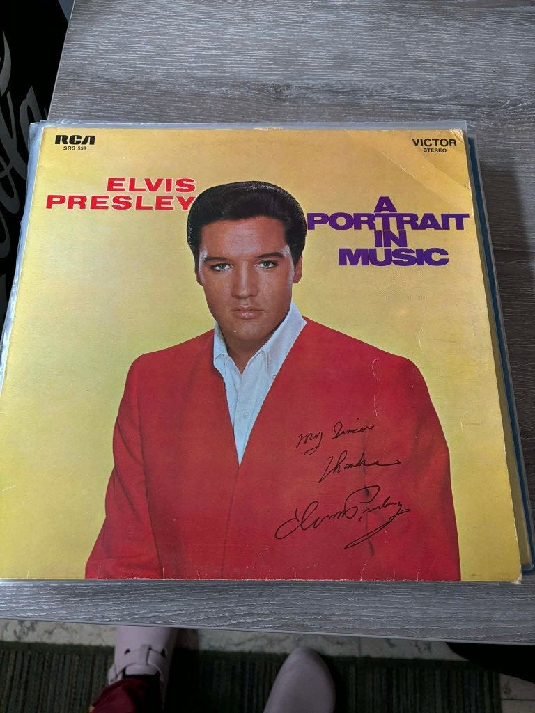 Elvis lp, A portrait in music Nederlandse persing, 5 euro., Cd's en Dvd's, Vinyl | Rock, LP, Gebruikt, Ophalen of Verzenden, Beschermende buitenhoes