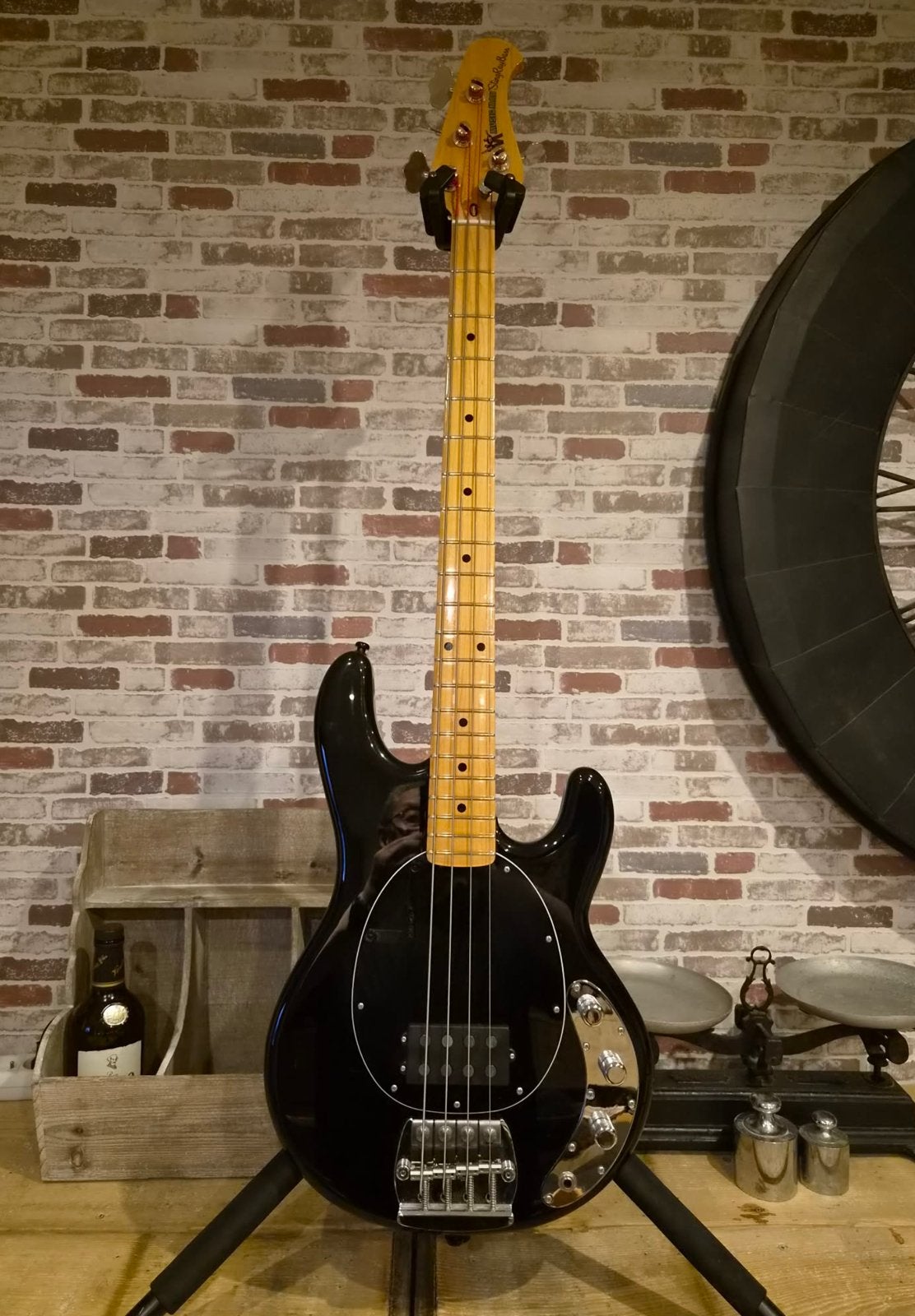 Musicman stingray retro70s tres legere 3 kg923, Musique & Instruments, Enlèvement ou Envoi, Comme neuf, Électrique
