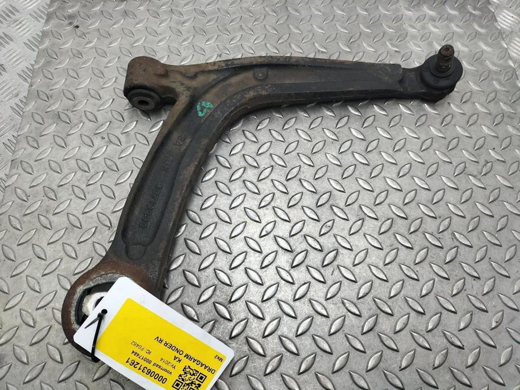 FORD KA 1.2 Titanium X s/s  DRAAGARM ONDER RV 2014, Ophalen of Verzenden, Gebruikt, ARN erkend