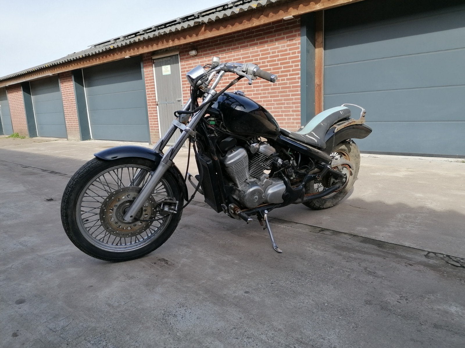Honda Shadow Vt 600 Hongaars kenteken 1997, Motoren, 2 cilinders, Chopper, Gebruikt, Particulier
