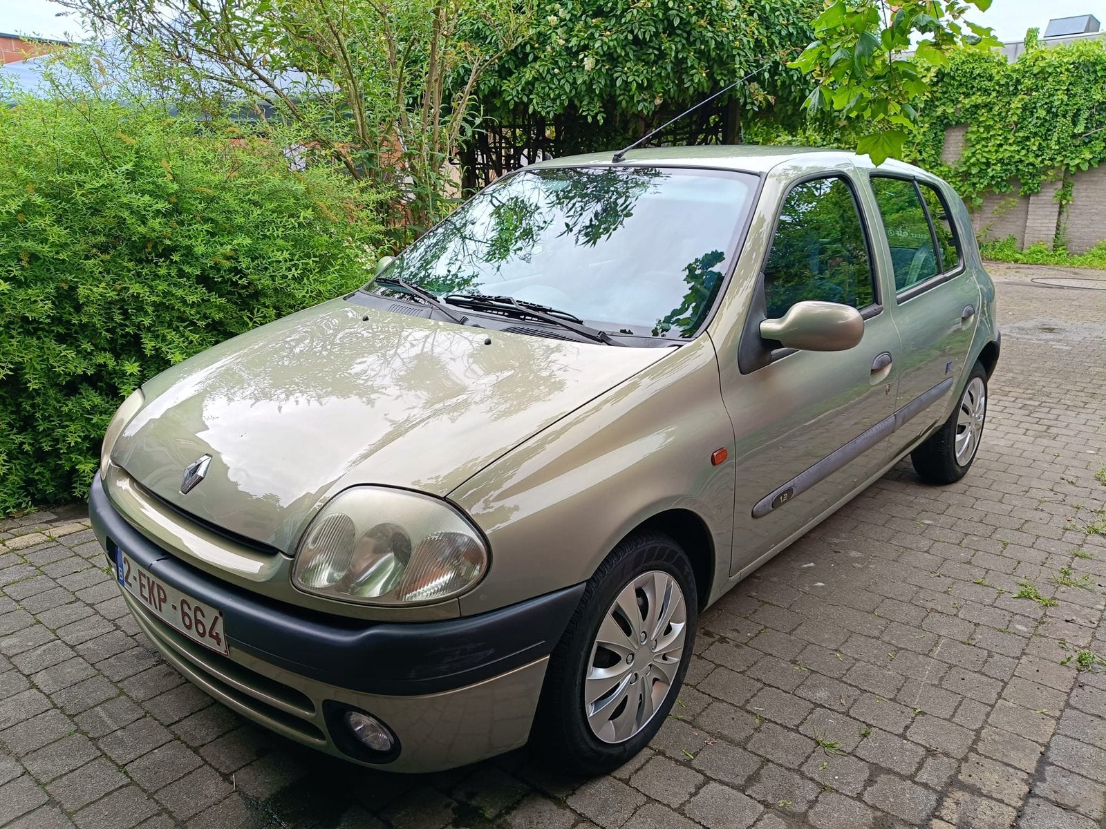 Renault clio 1.2i 2000* Slechts 136.000km, Auto's, Particulier, Centrale vergrendeling, Clio, Te koop