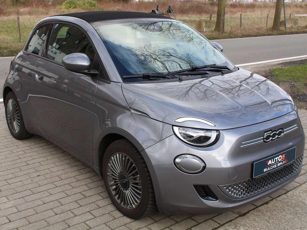 Fiat 500C 43 kWh Icon Cabrio, DC laadpoort 85 kW (bj 2022), Auto's, Automaat, 4 zetels, Stof, Grijs