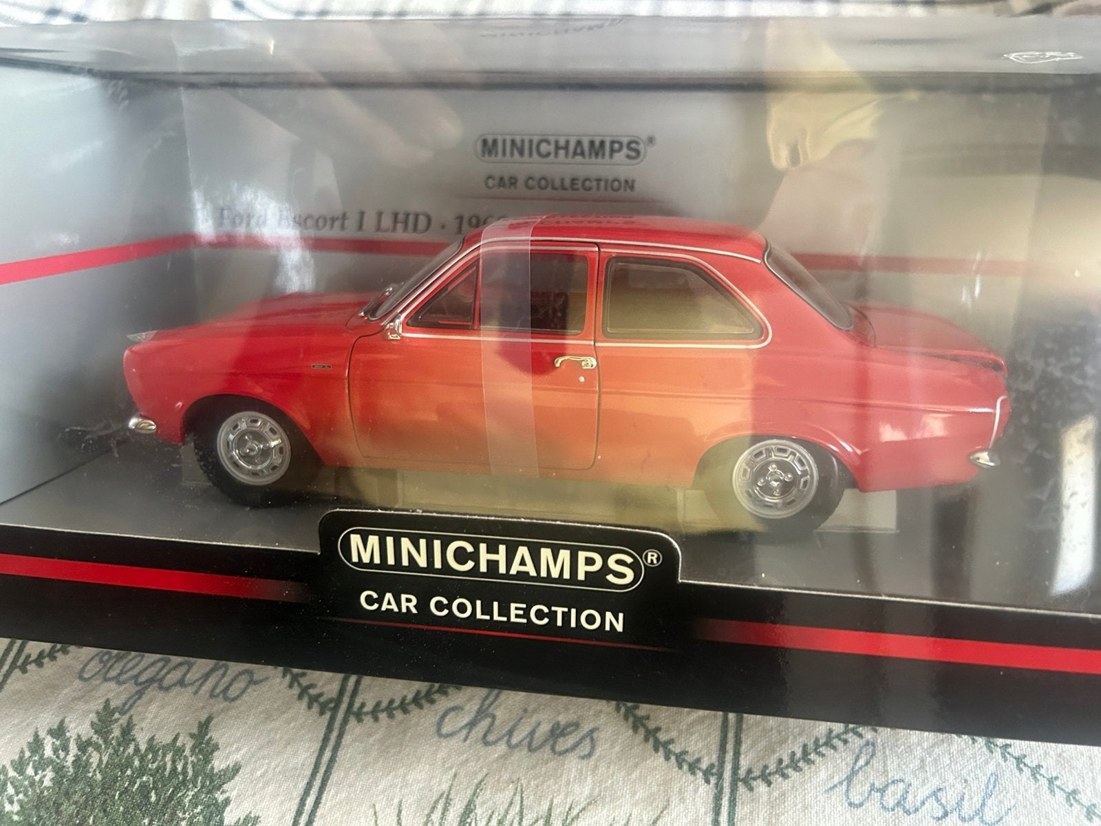 Ford escort minichamp, Hobby en Vrije tijd, Ophalen of Verzenden, Zo goed als nieuw