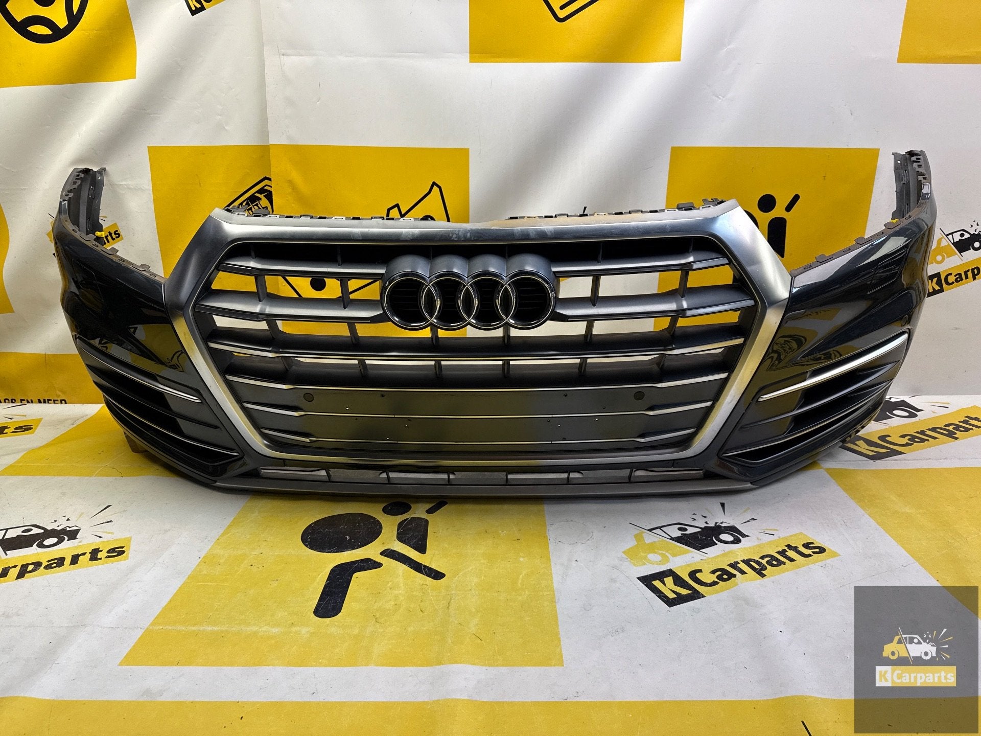 Voorbumper Audi Q5 S-Line Voorbumper Compleet 80A807103, Gebruikt, Voor, AUDI AG, Auto-Union-Strasse 1
85045  Ingolstadt, DE