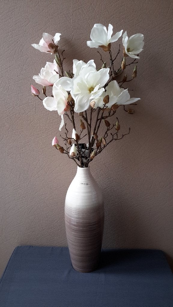 Vaas Céline de Lys + kunstbloemen magnolia's ( NIEUW ), Neuf, Enlèvement ou Envoi, Beige, Pierre/céramique