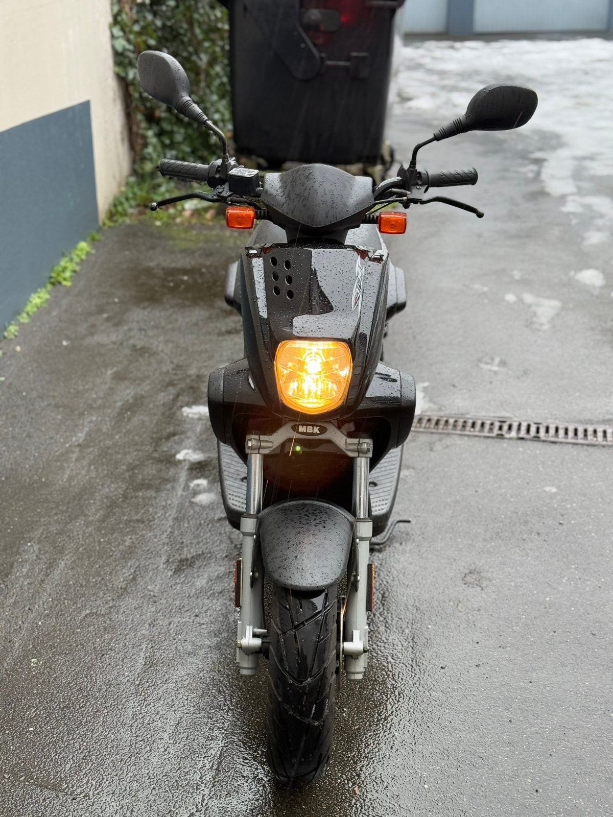 Yamaha Slider/MBK Stunt 5000 km origineel/origineel., Fietsen en Brommers, Ophalen of Verzenden, Zo goed als nieuw