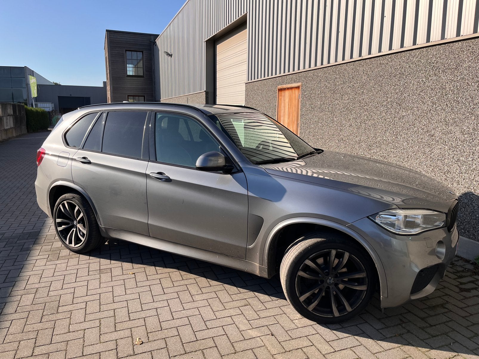 BMW X5 3.0d M sport, Autos, Cuir, Argent ou Gris, Achat, Noir