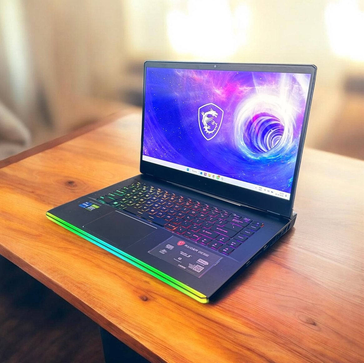MSI Raider GE66 12UGS - Intel Core i7 - 16 GB RAM - 1TB SSD, Ophalen, Gebruikt, Met videokaart, 2 tot 3 Ghz