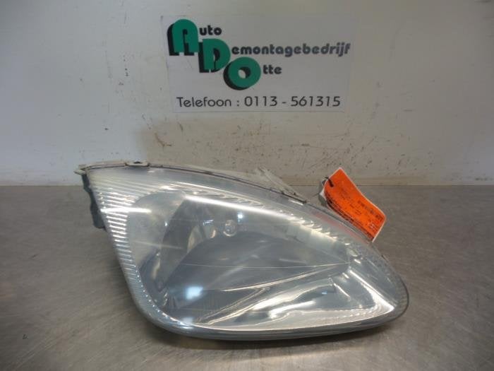 Phare droit d'un Hyundai Lantra (Lantra 99-), Autos : Pièces & Accessoires, -, 3 mois de garantie, Utilisé, Hyundai