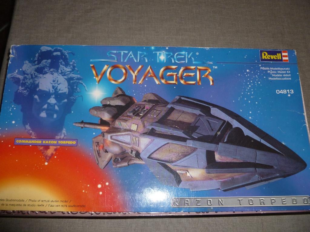 Modelbouw Revell "Star trek voyager" 04813, Hobby en Vrije tijd, Ophalen of Verzenden, Nieuw, Vliegtuig, Revell