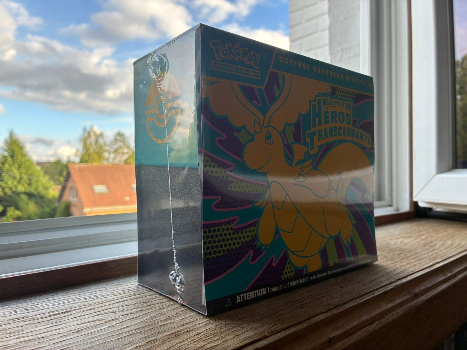 ETB 2.5 Transcendent Heroes verzegeld, Hobby en Vrije tijd, Verzamelkaartspellen | Pokémon, Ophalen of Verzenden, Nieuw