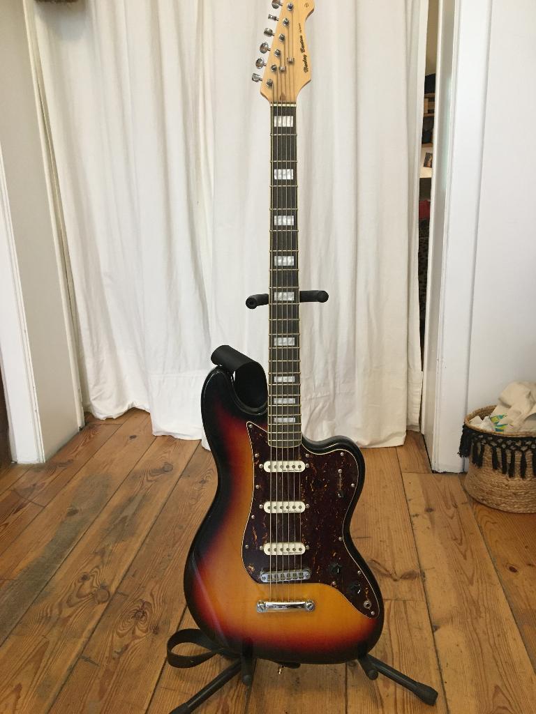 Vds Harley Benton Guitarbass VS Vintage series, Musique & Instruments, Instruments à corde | Guitares | Électriques, Enlèvement