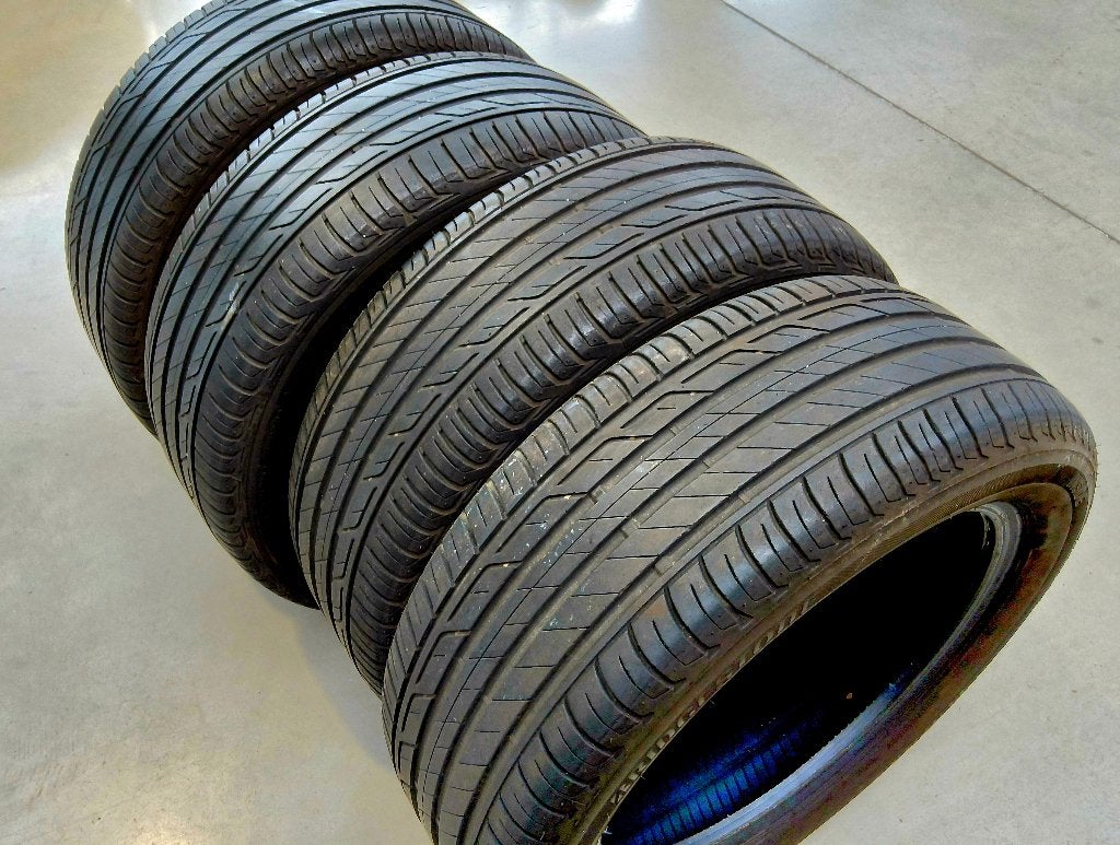 4 pneus été Bridgestone 215/55-17, Ophalen, 17 inch, Band(en), Zomerbanden