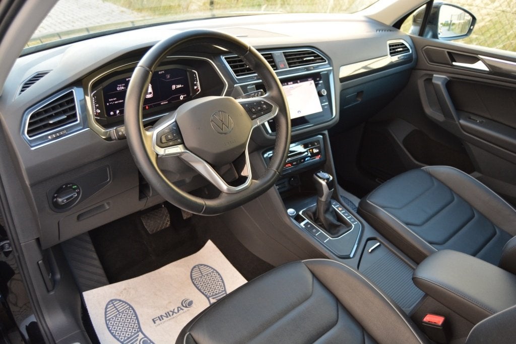VW Tiguan eHybrid PHEV 245PK - Matrix LED/Leder/Trekhaak, Autos, Volkswagen, Cuir, Achat, 1800 kg, Euro 6