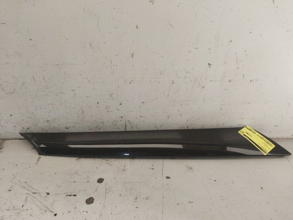 GARNITURES WINDSHIELD Skoda Fabia II (5J) (|5J6853263A|), Utilisé, Info@skoda-auto.de, Skoda, Max-Planck-Straße  3-5
64331  Weiterstadt, DE