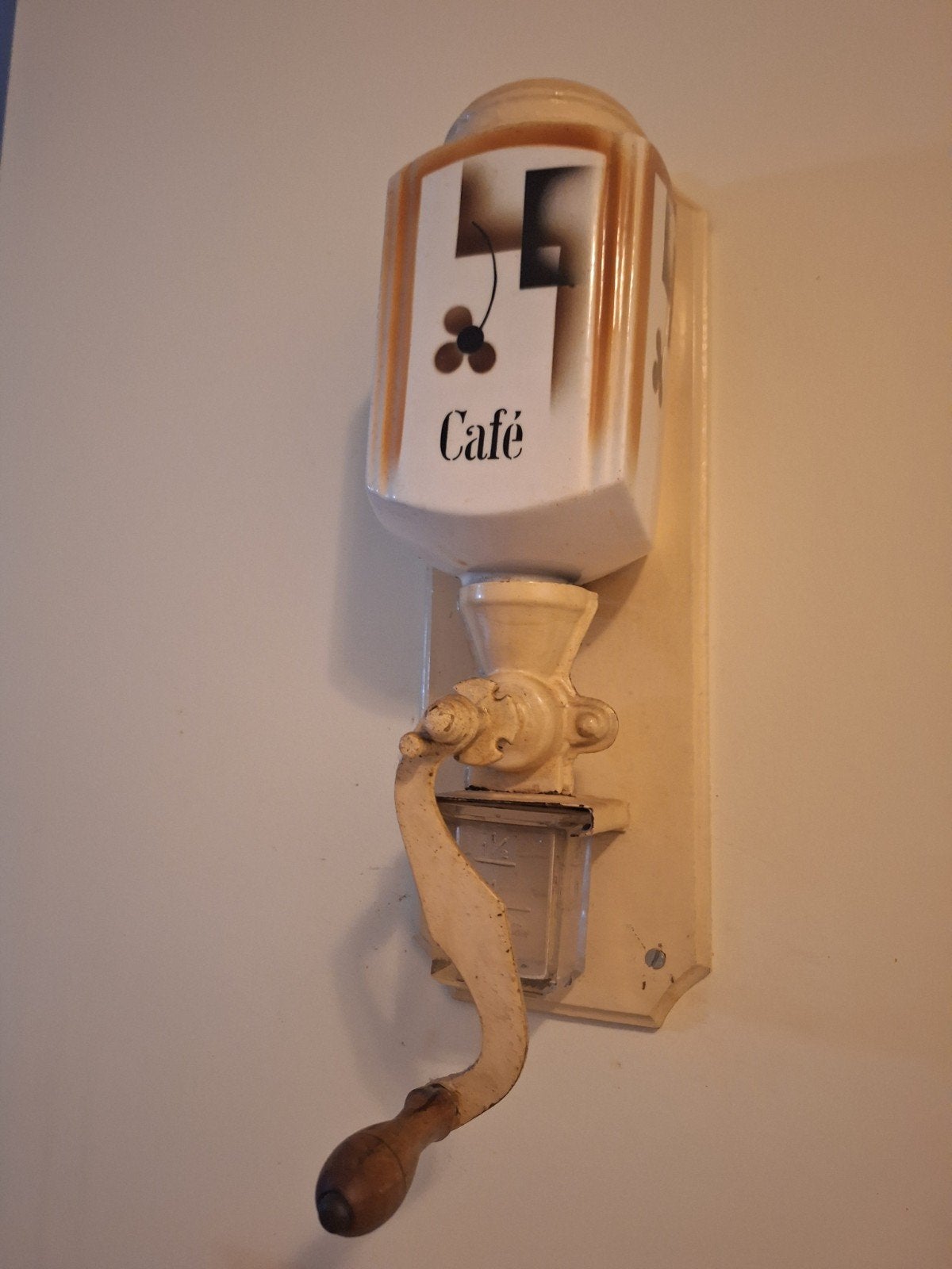 koffiemolen, Ophalen