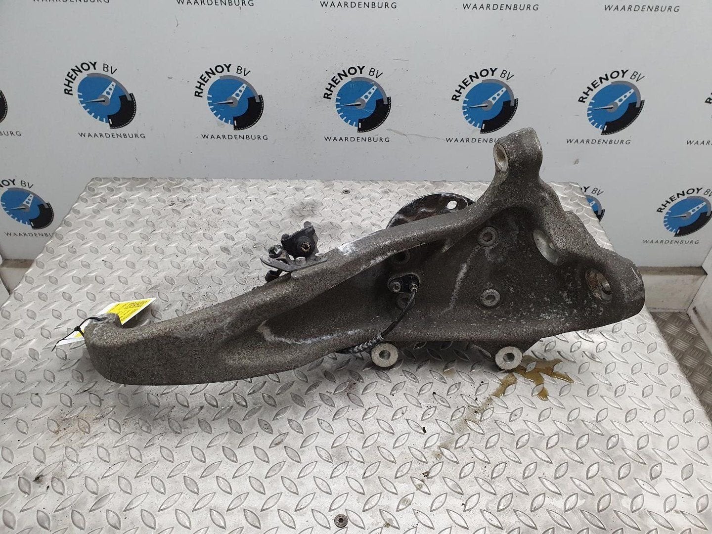 BMW 5 SERIES FUSEE LV 2010, Ophalen of Verzenden, Gebruikt, Stiba lid