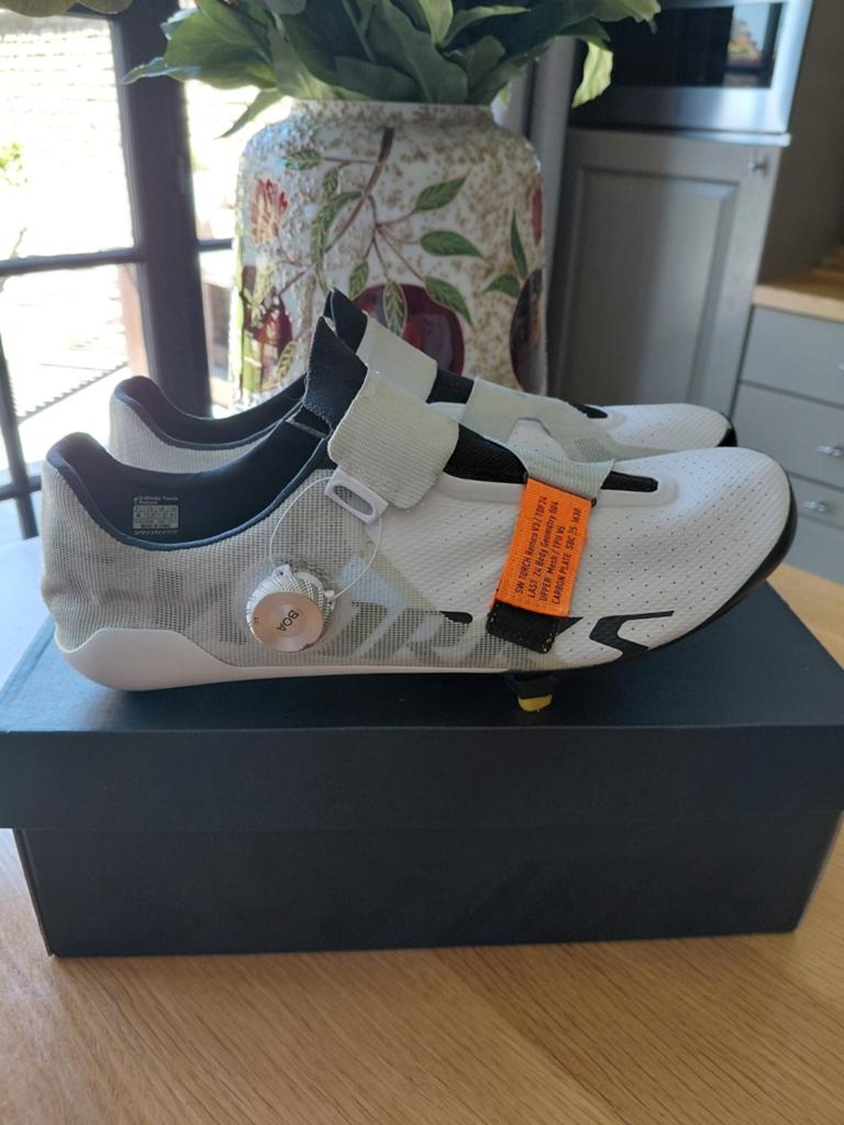 S-Works Torch Remco

46, Vêtements | Hommes, Chaussures, Enlèvement ou Envoi