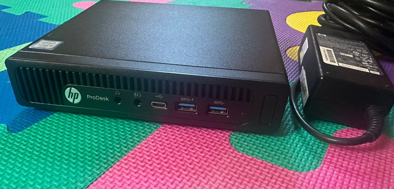 Te koop een hp prodesk 600 G2 pc/ i5-6500U/8gb ddr4/256gb/, Computers en Software, Laptop-opladers, Ophalen, Zo goed als nieuw