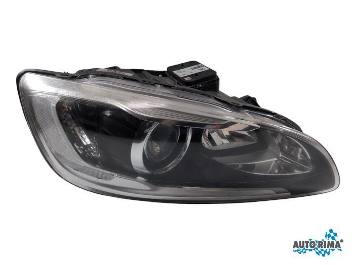 Phare droit d'un Volvo V60, Autos : Pièces & Accessoires, -, 3 mois de garantie, -, -