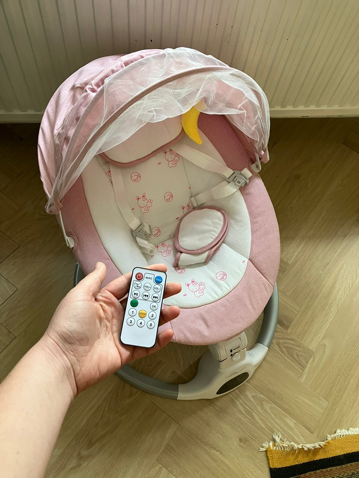 Elektrische baby wipstoel - NIEUW, Kinderen en Baby's, Ophalen, Zo goed als nieuw, Wipstoel