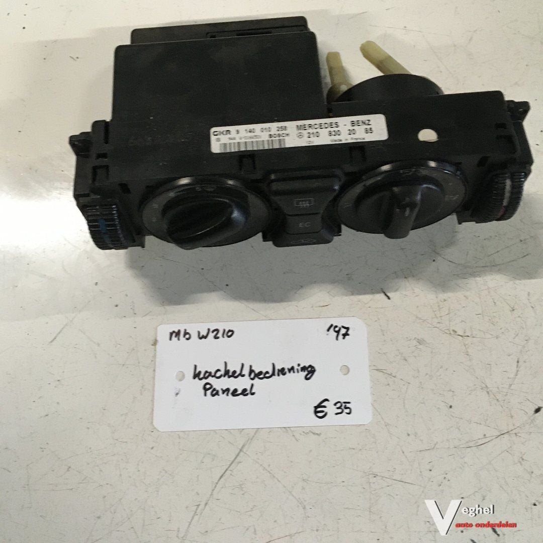 Mercedes W210 1997  Kachelbedieningspaneel 210 830 20 85, Gebruikt, -, -, Ophalen of Verzenden
