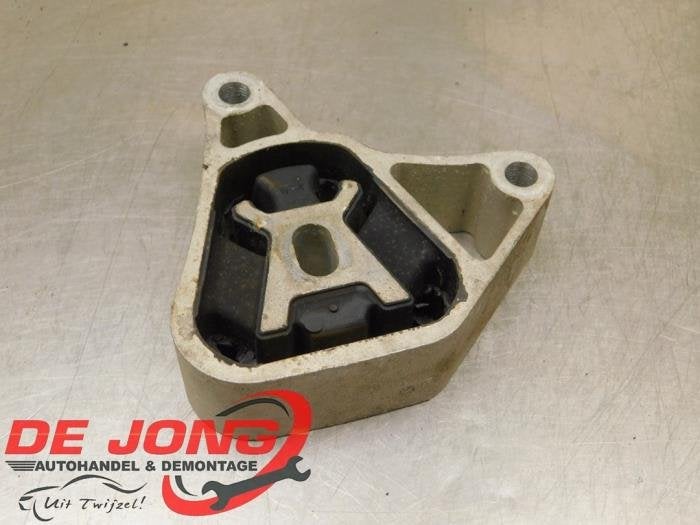 Support moteur d'un Mercedes B-Klasse, Autos : Pièces & Accessoires, Suspension & Châssis, Mercedes-Benz, Utilisé, 3 mois de garantie