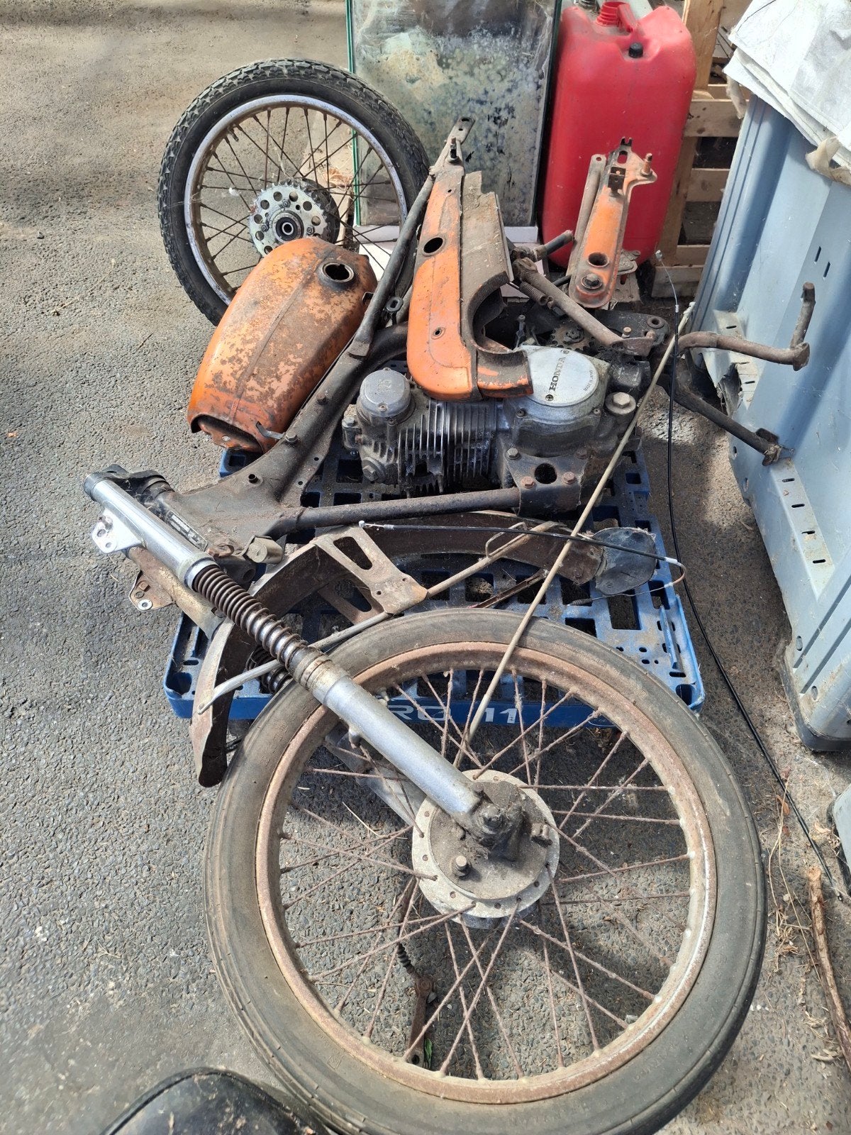 Honda cb 125cc, Vélos & Vélomoteurs, Cyclomoteurs | Oldtimers & Ancêtres, Enlèvement