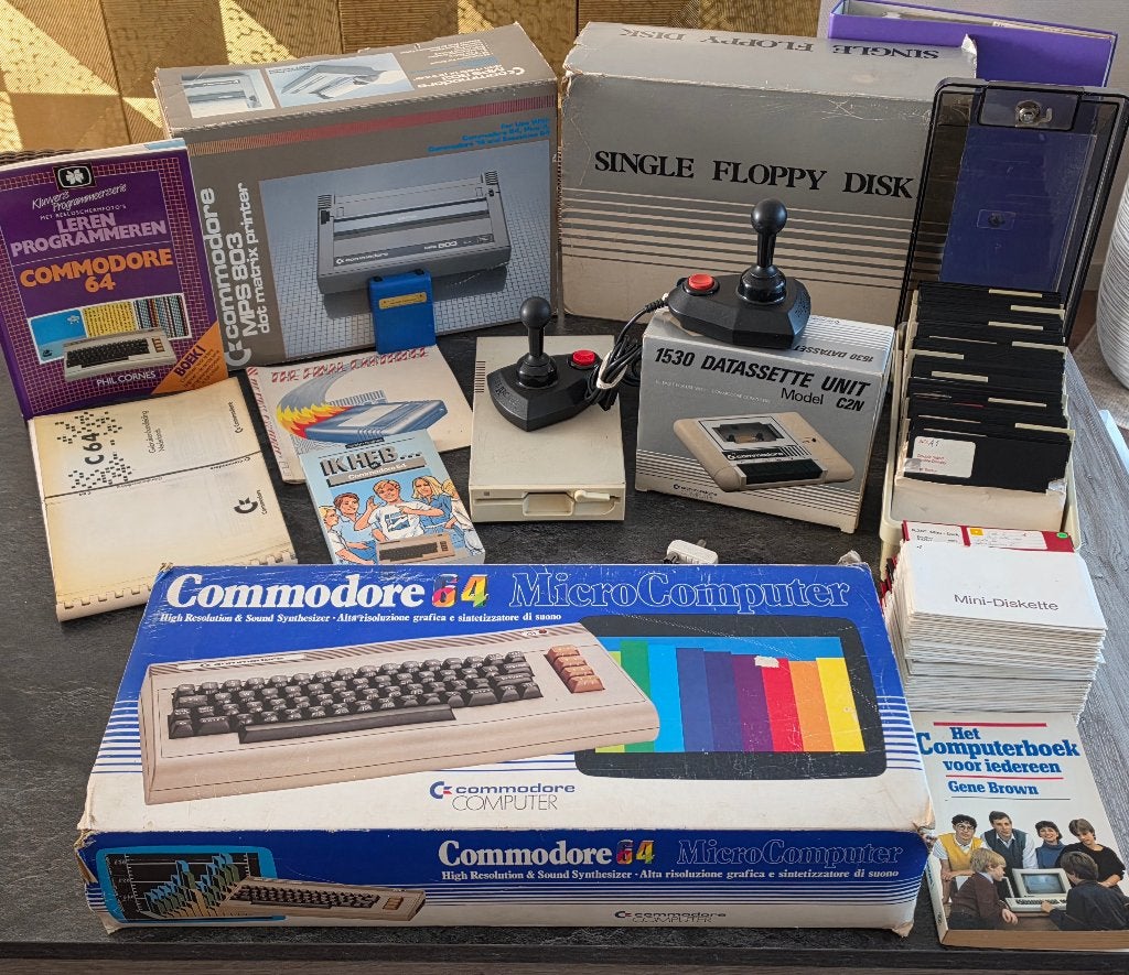 Commodore 64 + Printer + Datasette + Floppy Disk Drive Enz.., Ophalen, Commodore 64