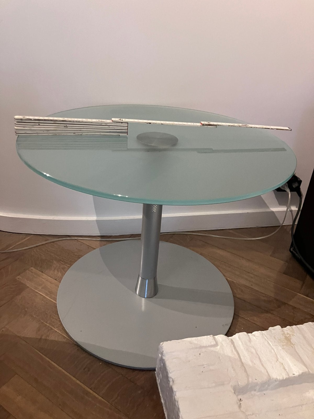 Salontafel / bijzettafel, Gebruikt, Rond, Glas, Ophalen