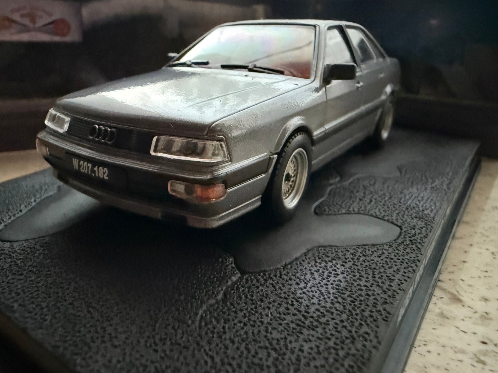 Audi 200, Enlèvement ou Envoi, Comme neuf, Voiture, Universal Hobbies